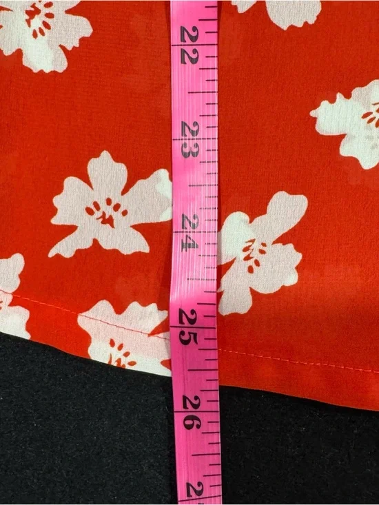 Red Floral Blouse with Contrast Peter Collar 06-0207 - Picture 11 of 11